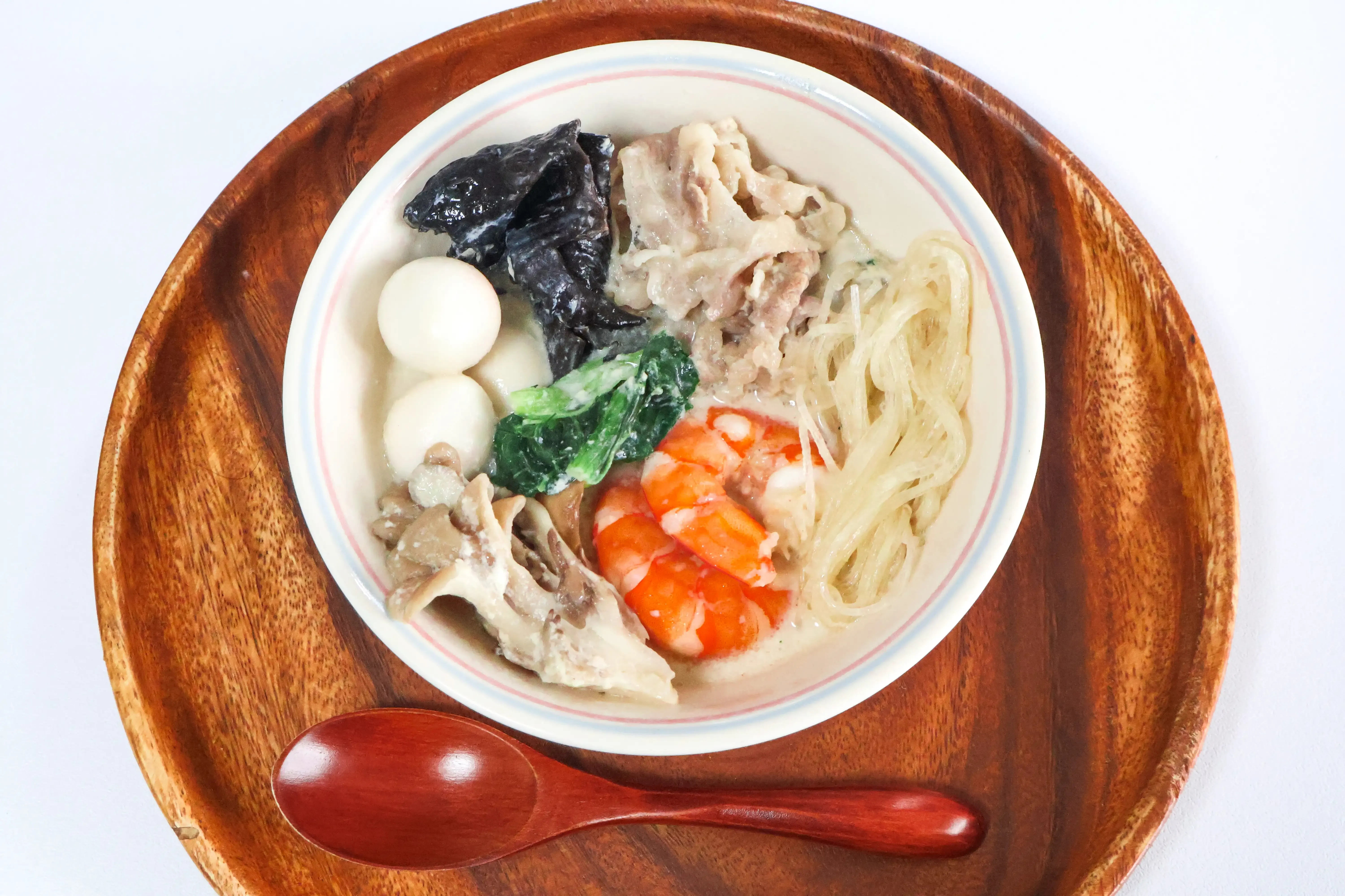 牛骨スープバージョンの麻辣湯
